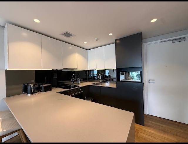 1 BEDROOM PROPERTY TO RENT IN MELROSE ARCH